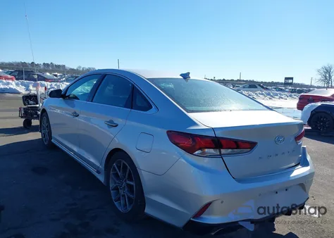 2018 Hyundai Sonata Limited 2.0T z USA, uszkodzony, nr VIN 5NPE34AB8JH672929